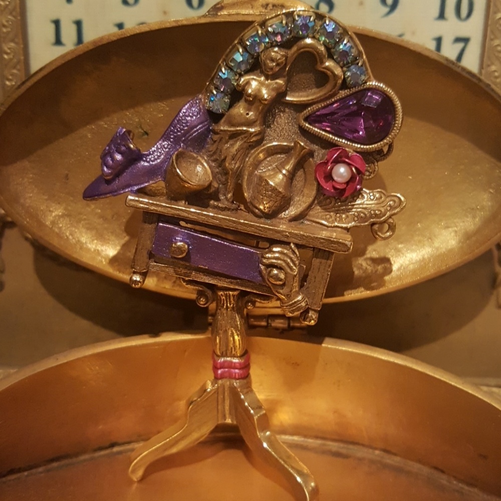 VINTAGE COLLECTION